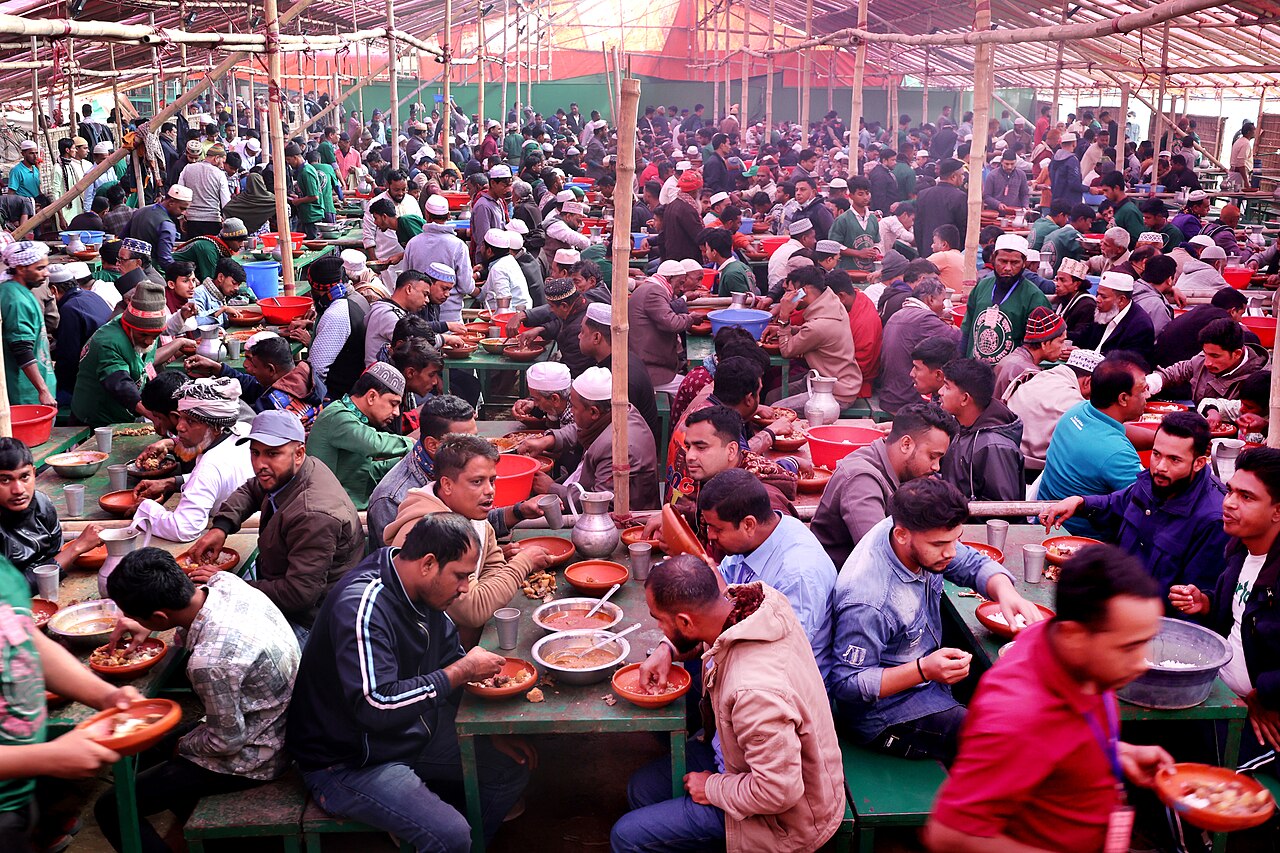 clebration of Mezbani food mezban clebration